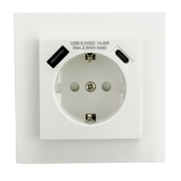 Latauspistorasia Harju USB-A/USB-C valkoinen 5,6 x 7,15 cm