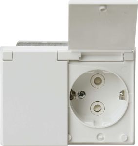 Pistorasia ABB 2-os läppäkannella valkoinen IP44