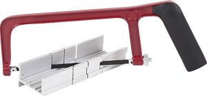 Rautasaha jiirilaatikolla Alpha Tools