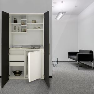 Kaappikeittiö Respekta 1,04 m keraamisella liedellä mustavalkoinen