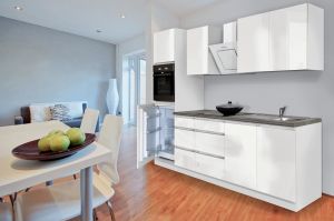 Keittiökokonaisuus Respekta 2,7 m kiiltävä valkoinen