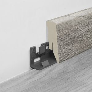Jalkalista Logoclic Cozy Oak MDF 18 x 50 x 2600 mm