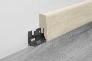 Jalkalista Logoclic K50 Volta Oak MDF 18 x 50 x 2600 mm