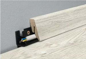 Jalkalista Logoclic Family K40 C Tammi Capua 19 x 40 x 2600 mm