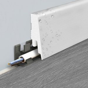 Jalkalista Logoclic ElementPro K58 C Valkoinen 18 x 58 x 2400 mm