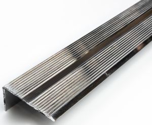 Askelkulmalista Dione 42 x 22 mm uritettu kiillotettu alumiini
