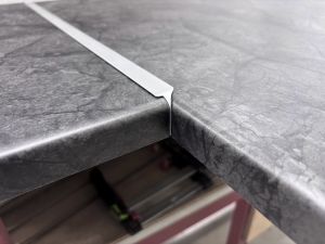 Päätylista LG Collection Hopea 30 x 610 mm