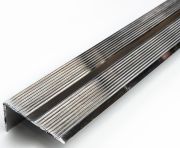 Askelkulmalista Dione 42 x 22 mm uritettu kiillotettu alumiini