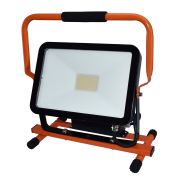 LED-työvalaisin Harju 50W IP44 2 x Pistorasiaa